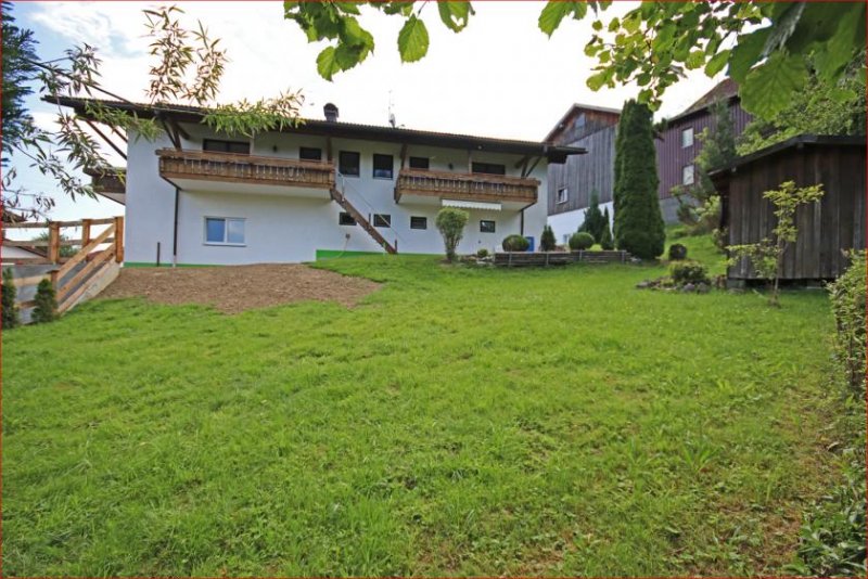 Wertach Zweifamilienhaus mit praktischen Nutzungsmöglichkeiten und naturnahem Flair Haus kaufen