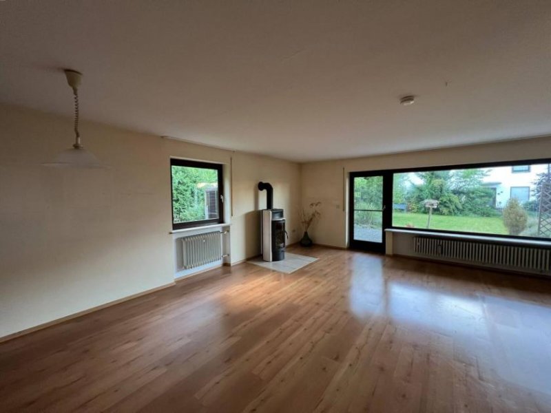 Kaufbeuren Extra breites Reiheneckhaus in Kaufbeuren - Wohnglück mit Kamin und sonnigem Balkon Haus kaufen