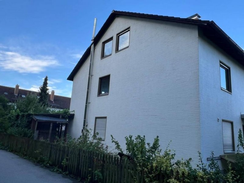 Kaufbeuren Extra breites Reiheneckhaus in Kaufbeuren - Wohnglück mit Kamin und sonnigem Balkon Haus kaufen