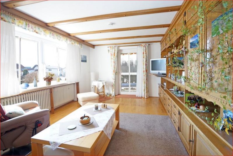 Görisried Zweifamilienhaus in Alleinlage!
OPEN-HOUSE! 
21.02.2026 von 13 bis 15 Uhr. Anmeldung erforderlich! Haus kaufen