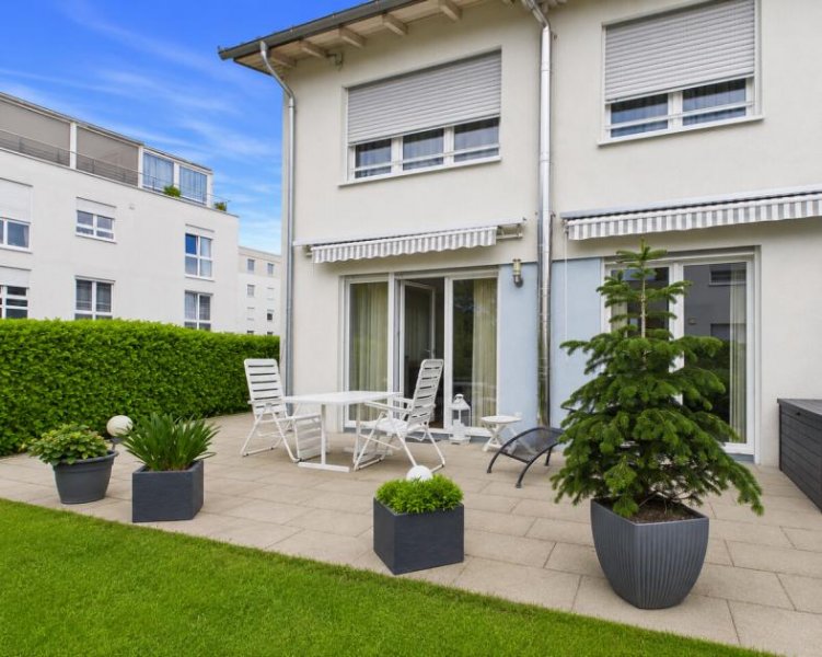 Friedrichshafen Ein Zuhause zum Verlieben ! Wunderschönes Reihenendhaus in begehrter Lage von Friedrichshafen! Haus kaufen
