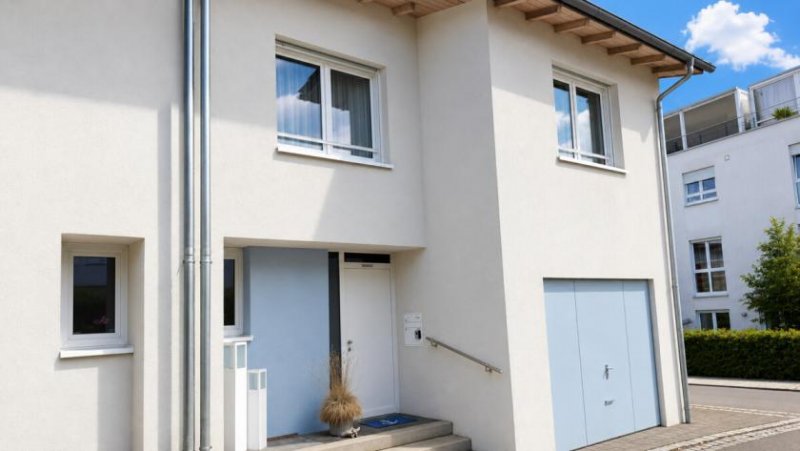 Friedrichshafen Ein Zuhause zum Verlieben ! Wunderschönes Reihenendhaus in begehrter Lage von Friedrichshafen! Haus kaufen