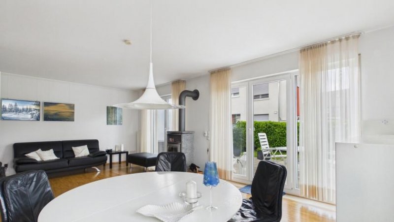 Friedrichshafen Ein Zuhause zum Verlieben ! Wunderschönes Reihenendhaus in begehrter Lage von Friedrichshafen! Haus kaufen