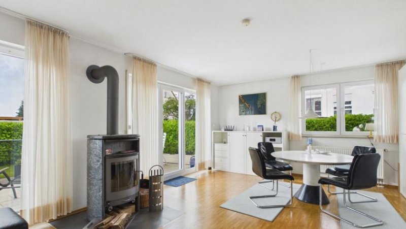 Friedrichshafen Ein Zuhause zum Verlieben ! Wunderschönes Reihenendhaus in begehrter Lage von Friedrichshafen! Haus kaufen