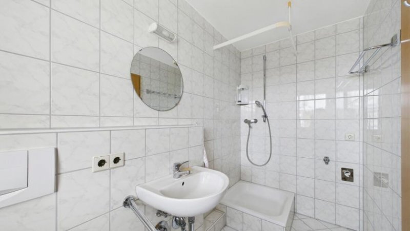 Friedrichshafen Wohnen mit Möglichkeiten! Gepflegtes Reihenmittelhaus für Familie,Mehrgenerationen oder Vermietung ! Haus kaufen