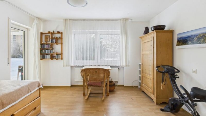 Isny im Allgäu Barrierearm, stadtnah, grün: 2-Zimmer-Erdgeschosswohnung mit Terrasse und Gartenblick Wohnung kaufen