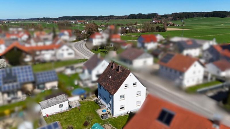Aichstetten Kapitalanlage oder Eigennutzung: Mehrparteienhaus mit zwei Wohnungen und großem Grundstück Haus kaufen