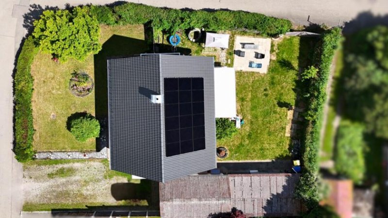 Aichstetten Modernisiertes Einfamilienhaus mit neuem Dach, PV-Anlage und Garten Haus kaufen
