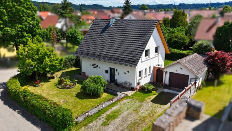 Aichstetten Modernisiertes Einfamilienhaus mit neuem Dach, PV-Anlage und Garten Haus kaufen