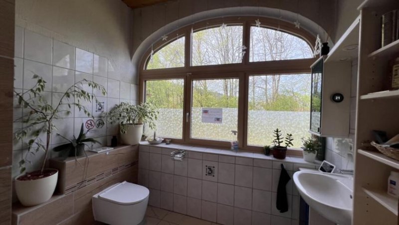 Aitrach Herrschaftliches Wohnen- stilvolle Villa mit weitläufigem Gartengrundstück und modernster Haustechnik Haus kaufen