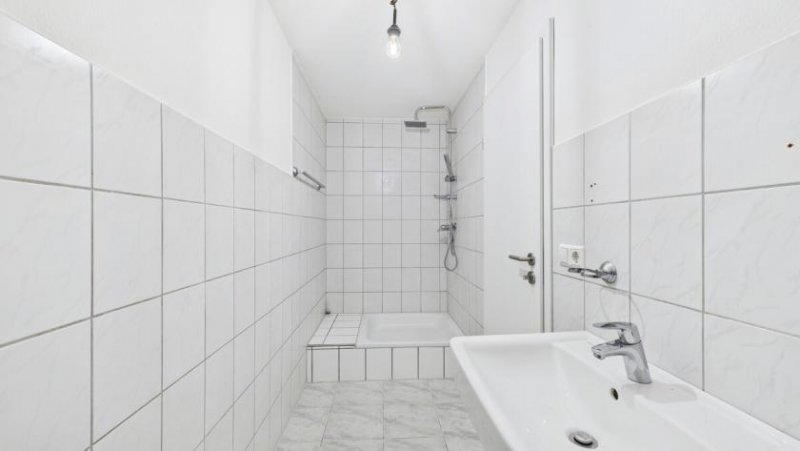 Bad Waldsee Modernisiert & bezugsfrei – attraktive 2-Zimmer-Wohnung mit Stellplatz Wohnung kaufen