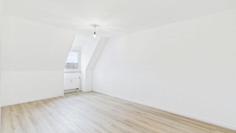 Bad Waldsee Modernisiert & bezugsfrei – attraktive 2-Zimmer-Wohnung mit Stellplatz Wohnung kaufen