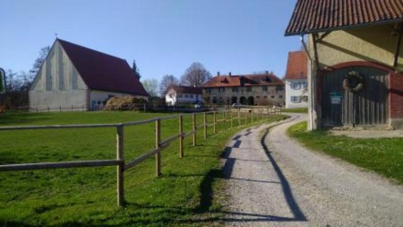 Bad Waldsee Pferdehof in idyllischer Alleinlage im Landkreis Ravensburg mit 70000 m² Land am Hof Gewerbe kaufen