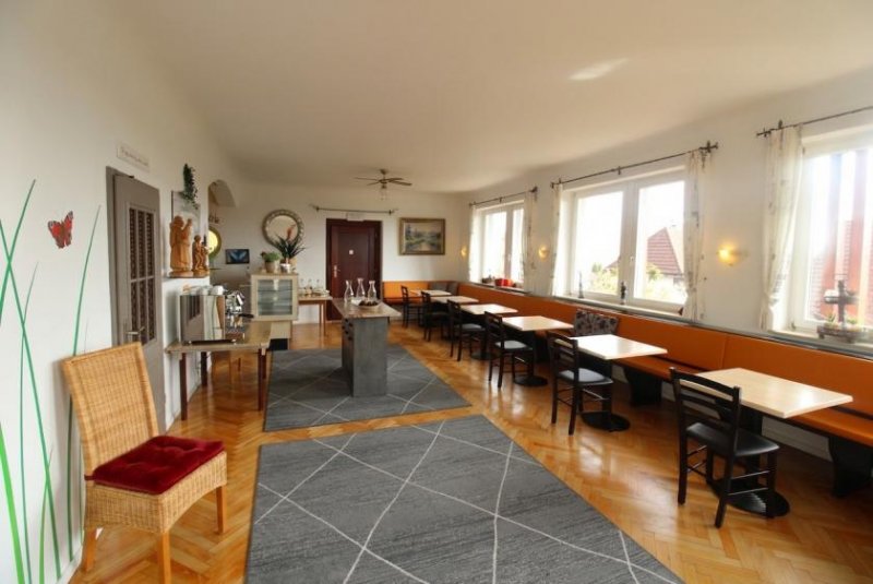 Meersburg Historisches Mehrfamilienhaus mit Alpen- und Seeblick - vielseitiges Investment mit großem Potenzial Haus kaufen