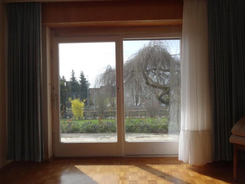 Lonsee Wohnhaus, ruhiger Dorfrand, 20 km bis Ulm/Donau Haus kaufen