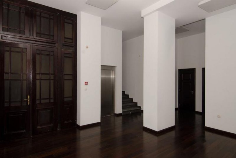 Varna Aristocratic multifunctional house in Varna-Bulgaria (EU) Gewerbe kaufen