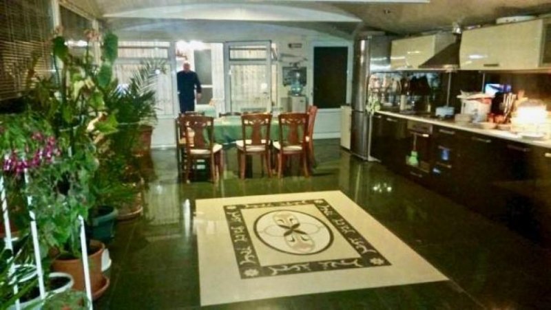 Varna Möbliertes zweistöckiges Haus, nur 3 km vom Zentrum Varna entfernt Haus kaufen