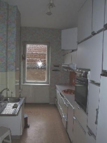 Nürnberg N-Kleinweidenmühle: 8-Zi-Whg.(2. OG oh. Lift) Denkmal, unrenov.,Parkett, Balkon Wohnung kaufen