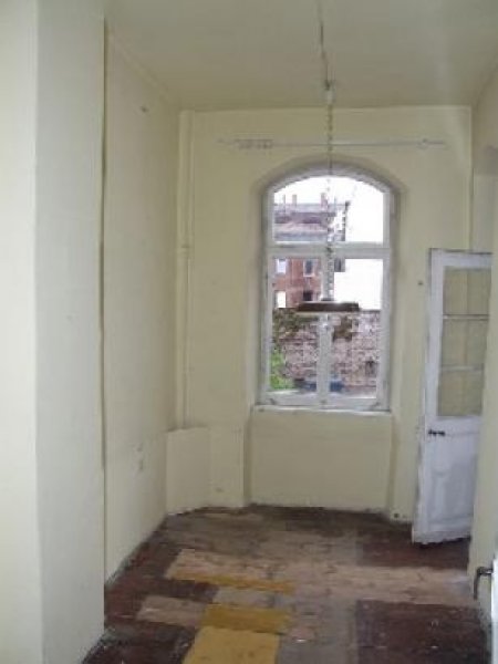 Nürnberg N-Kleinweidenmühle: 8-Zi-Whg.(2. OG oh. Lift) Denkmal, unrenov.,Parkett, Balkon Wohnung kaufen