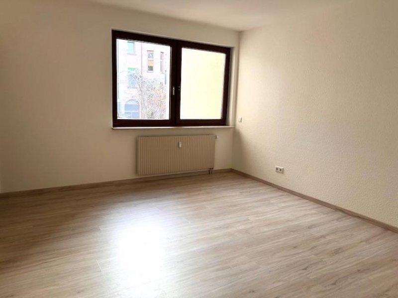 Nürnberg Wohnen direkt am Rosenaupark 2,5-Zimmer 91 qm Traumwohnung mit unverbaubaren Parkblick + Tiefgarage Wohnung kaufen