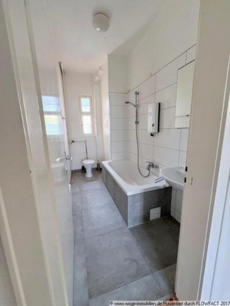 Nürnberg 12-Parteienhaus mit Abgeschlossenheitsbescheingigung und freiem Dachboden Haus kaufen