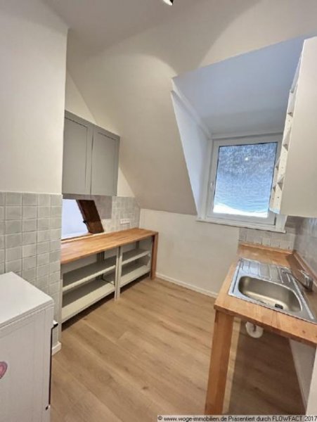 Nürnberg 12-Parteienhaus mit Abgeschlossenheitsbescheingigung und freiem Dachboden Haus kaufen