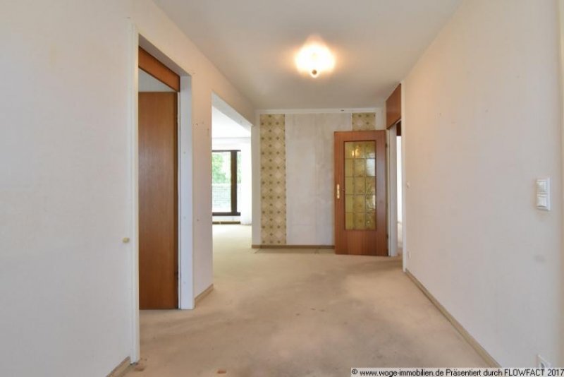 Nürnberg Sehr schöne, helle und freie 4-Zi-Whg mit Balkon und TG-Stellplatz, ohne Käuferprovision! Wohnung kaufen