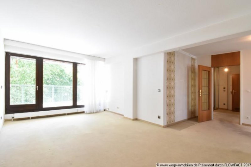 Nürnberg Sehr schöne, helle und freie 4-Zi-Whg mit Balkon und TG-Stellplatz, ohne Käuferprovision! Wohnung kaufen