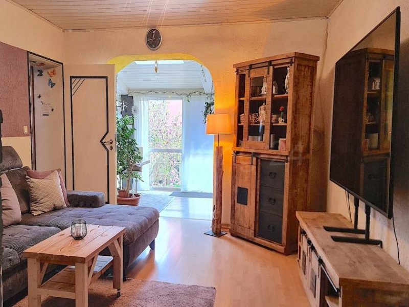 Zirndorf ++ TOP ANGEBOT ++ HELLES EIN - ZWEIFAMILIENHAUS MIT VIEL PLATZ UND VIELEN DETAILS! Haus kaufen