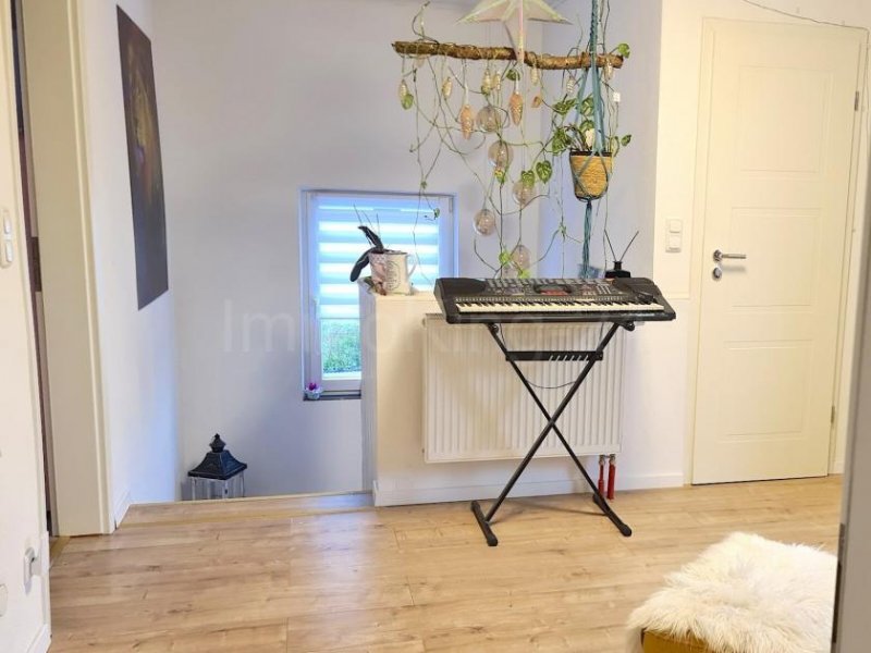 Zirndorf ++ TOP ANGEBOT ++ HELLES EIN - ZWEIFAMILIENHAUS MIT VIEL PLATZ UND VIELEN DETAILS! Haus kaufen