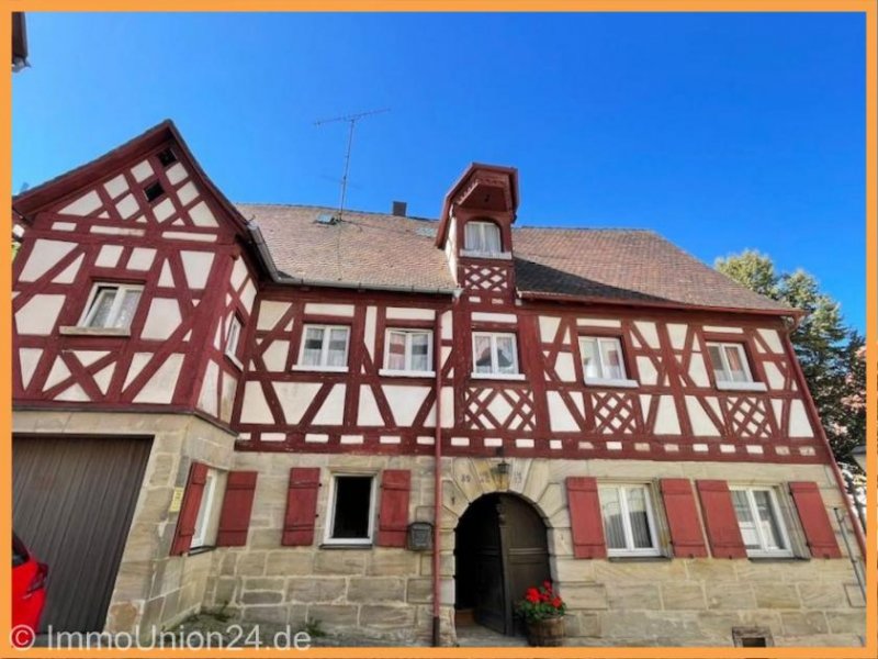 Altdorf bei Nürnberg 249.000 für historisches 150 qm Fachwerk STADTHAUS im Herzen von Altdorf unter Denkmalschutz Haus kaufen