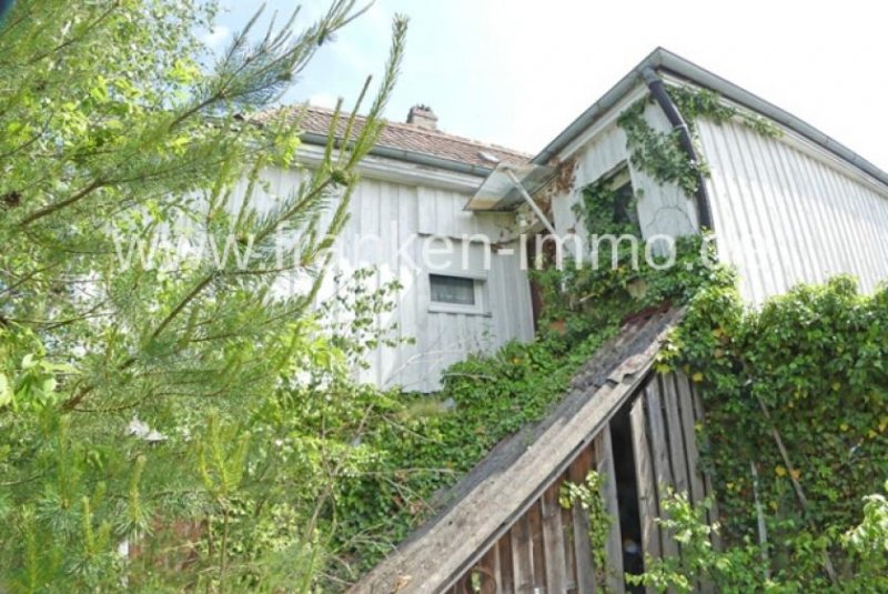 Feucht Ca. 1.920 qm großes, ruhig gelegenes Baugrundstück in Feucht. Grundstück kaufen