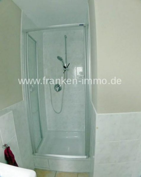 Stein (Landkreis Fürth) Neuwertige DHH, Stein-OT., 6 Zi., 150qm Wfl., Bj. 2001, hochwertige Ausstattung, 2 Bäder, Do.Garage Haus kaufen