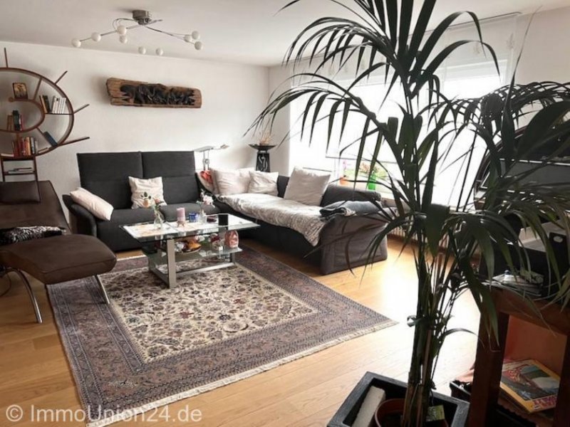 Schwanstetten Exklusives Zweifamilienhaus in Top-Lage von Schwanstetten mit Doppelcarport und PV-Anlage Haus kaufen