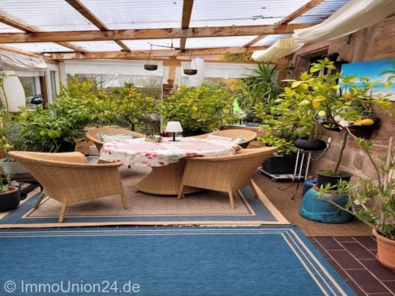 Schwanstetten Historisches 260 qm Bauernhaus mit Charme, Modernem Komfort und Großzügigem Grundstück Haus kaufen