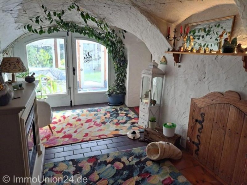 Schwanstetten Historisches 260 qm Bauernhaus mit Charme, Modernem Komfort und Großzügigem Grundstück Haus kaufen