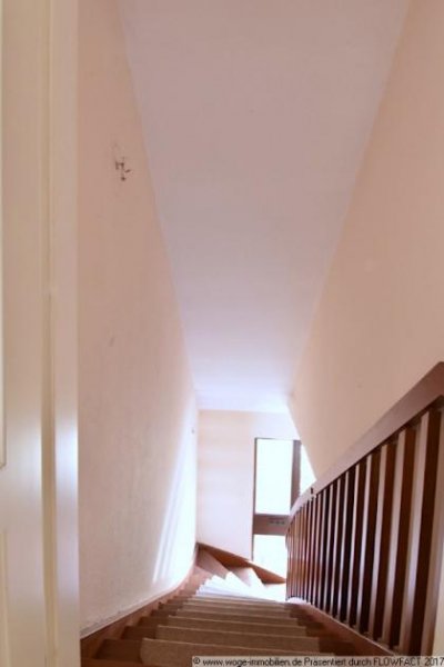 Rückersdorf (Landkreis Nürnberger Land) freies EFH mit 5 Zi + Hobbyraum, Sauna, kleinem Grundstück, provisionsfrei! Haus kaufen