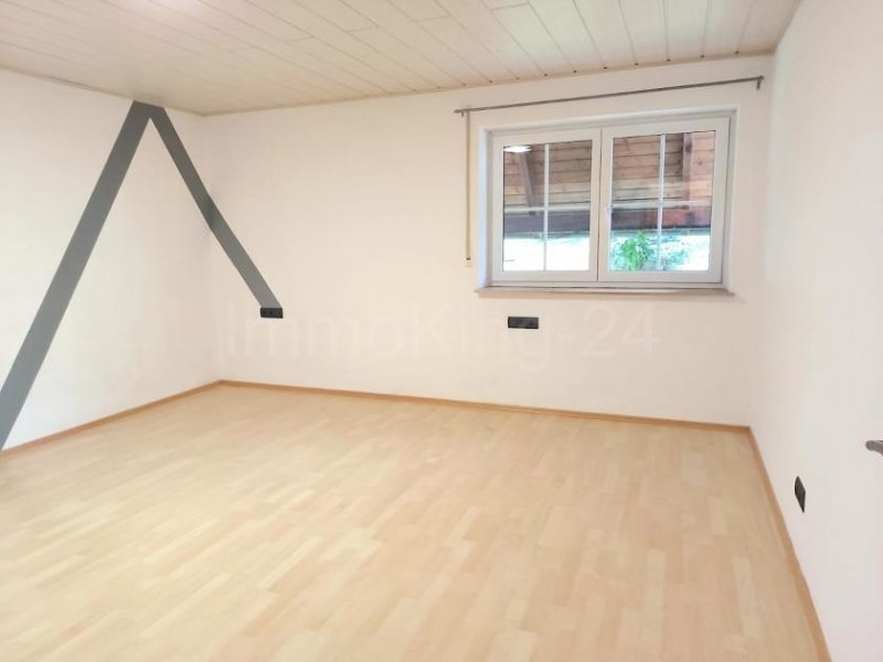 Weisendorf ++ 3 ZIMMER ERDGESCHOSSWOHNUNG ++ GUTE LAGE ++ 2 STELLPLÄTZE INKLUSIVE! ++ Wohnung kaufen