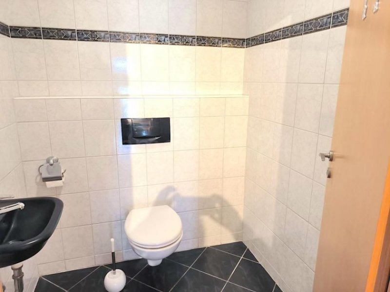 Weisendorf ++ 3 ZIMMER ERDGESCHOSSWOHNUNG ++ GUTE LAGE ++ 2 STELLPLÄTZE INKLUSIVE! ++ Wohnung kaufen