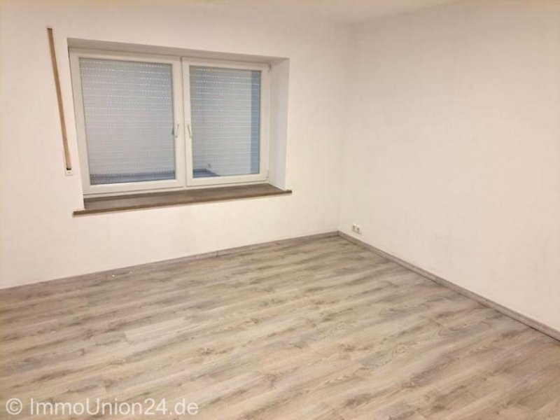 Schwabach Helle und SOFORT freie 3 Zimmer 7 7 qm Wohnung in Schwabach nahe Stadtpark mit KfZ Stellplatz Wohnung kaufen