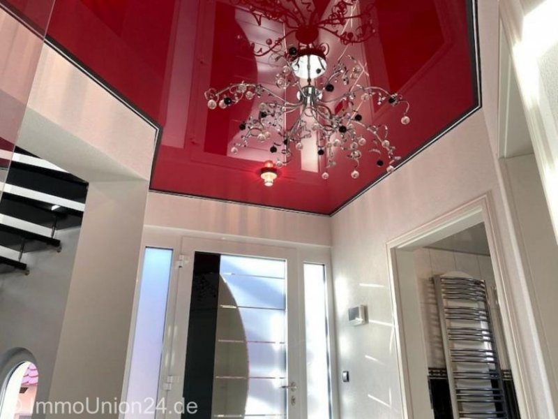 Schwabach Stilvolles 241 qm Einfamilienhaus mit Luxusausstattung und großer 100 qm Garage für Autoenthusiasten Haus kaufen