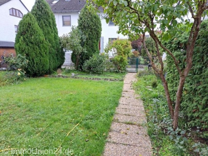 Roth (Landkreis Roth) Platz für die ganze Familie – 1 3 0 qm Reiheneckhaus mit Sonnenterrasse und Spielgarten in TOP Lage Haus kaufen