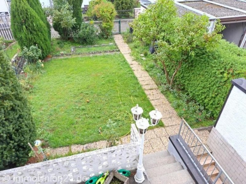 Roth (Landkreis Roth) Platz für die ganze Familie – 1 3 0 qm Reiheneckhaus mit Sonnenterrasse und Spielgarten in TOP Lage Haus kaufen