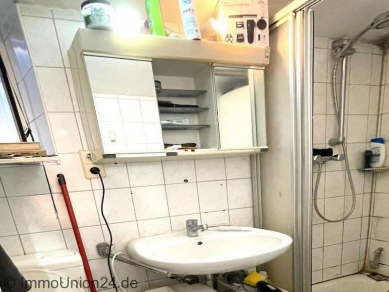 Lauf an der Pegnitz 499.000,- für 281 qm Altstadthaus mit 6 Wohn,- + 1 Gewerbeeinheit in 1A Lage und 30.885,- Mietertrag Haus kaufen