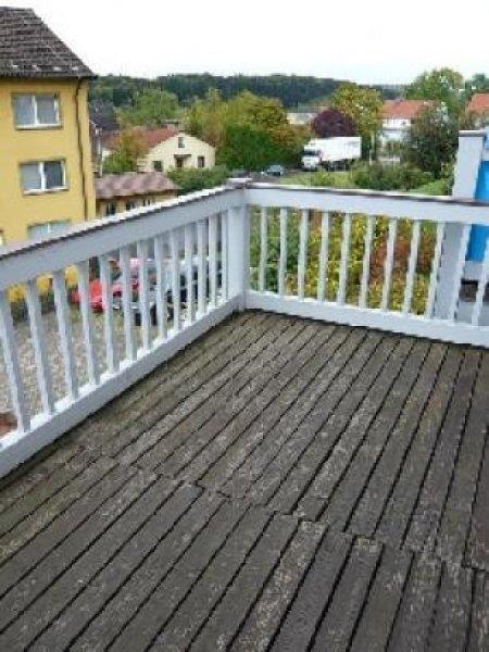 Pegnitz Pegnitz: 4-Zi-Mais.-Whg. (1. OG),EBK, Badewanne/Dusche,Loggia, Balkon, Garage, Stellplatz Wohnung kaufen