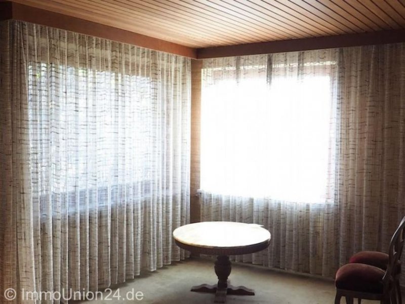 Feuchtwangen 139.000 für sanierungsbedürftiges 170 qm Wohnhaus auf 1.323 qm Grund in dörflicher Umgebung Haus kaufen