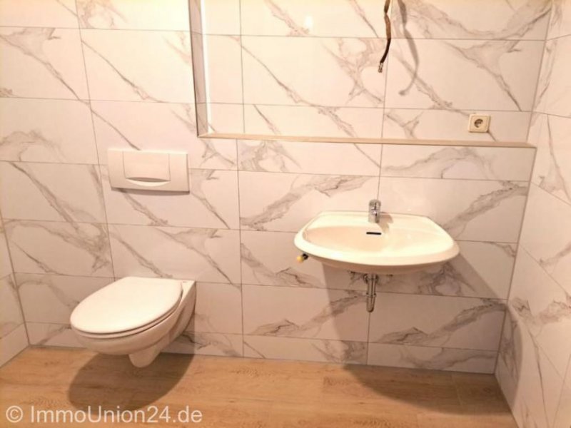 Lehrberg SOFORT freie 42 qm Komfortwohnung mit herrlichen SONNEN- BALKON + NEUES Bad + KfZ Stellplatz Wohnung kaufen