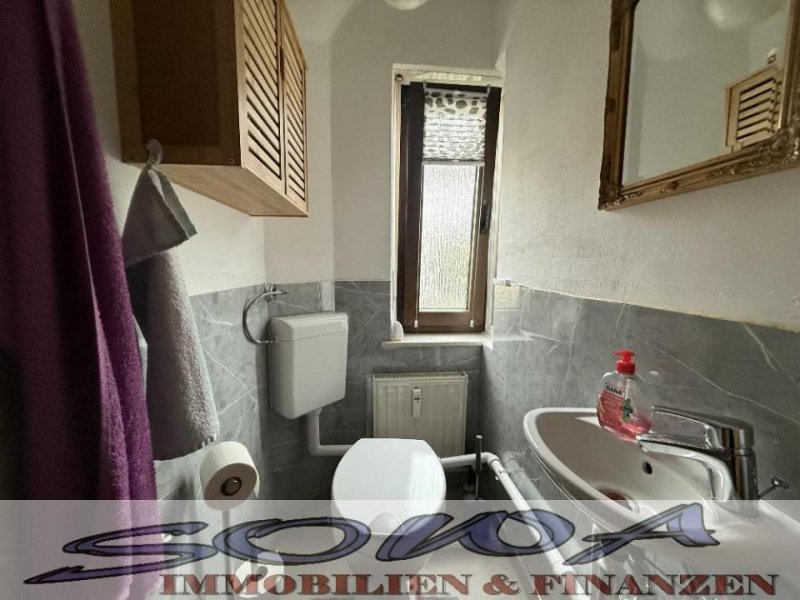 Tegernheim Mehrfamilienhaus mit 3 Wohnungen mit Doppelgarage und Carport und PV-Anlage in Tegernheim - Regensburg - Ein Objekt von Ihrem