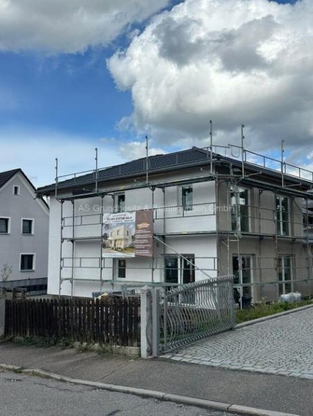Burglengenfeld Stilvolle Doppelhaushälfte incl. Grundstück und Garage in Burglengenfeld zu verkaufen! Haus kaufen