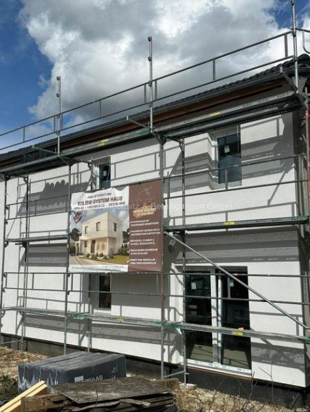 Burglengenfeld Stilvolle Doppelhaushälfte incl. Grundstück und Garage in Burglengenfeld zu verkaufen! Haus kaufen